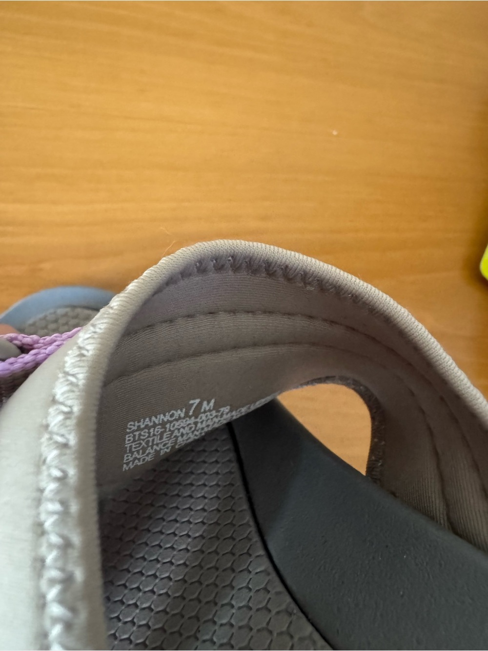BareTraps Gray Sandals - New with Tags - Picture 11 of 12